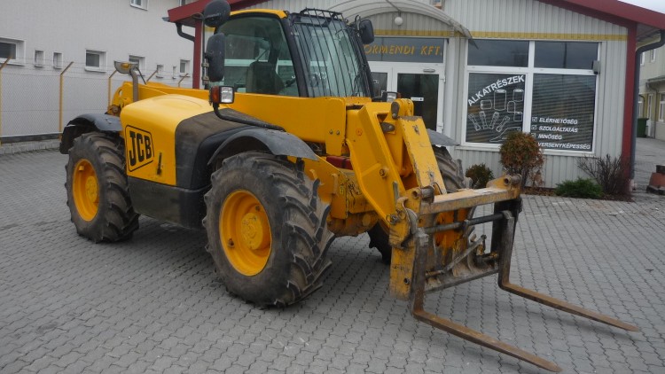 JCB teleszkópos 7.JPG